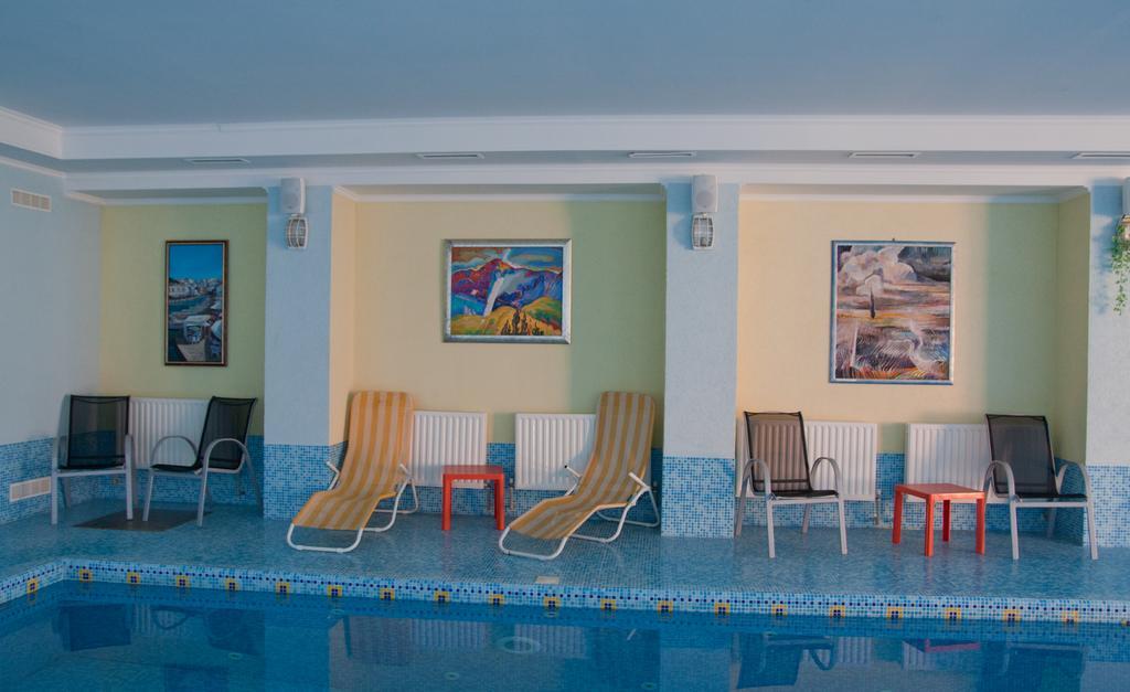 Quelle Polyana Hotel Buitenkant foto