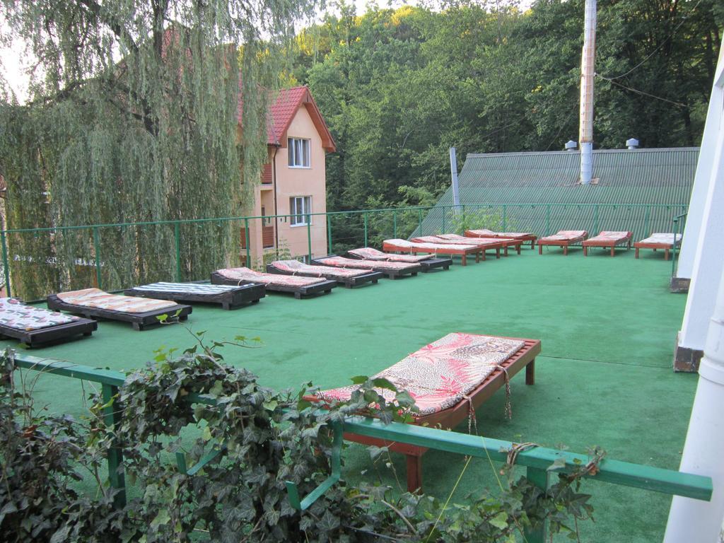 Quelle Polyana Hotel Buitenkant foto