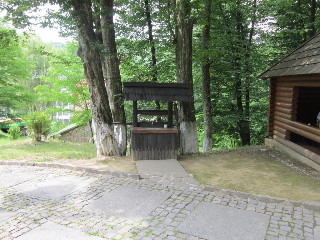 Quelle Polyana Hotel Buitenkant foto